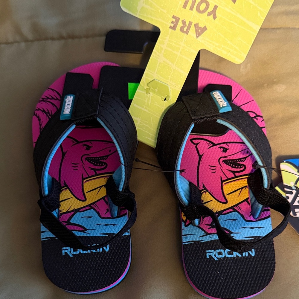 Kids Flip Flops - Black and Pink